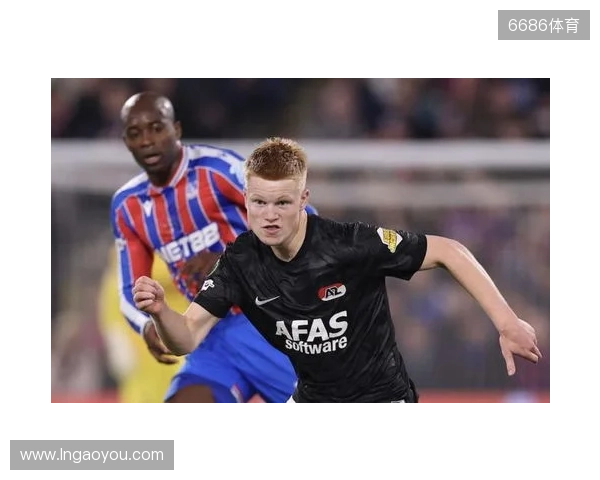 电讯报：纽卡有意引进小将斯密特，该球员非常乐意在一月加盟